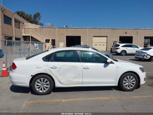 1VWAT7A38EC027138 Volkswagen Passat 1.8t Wolfsburg Edition