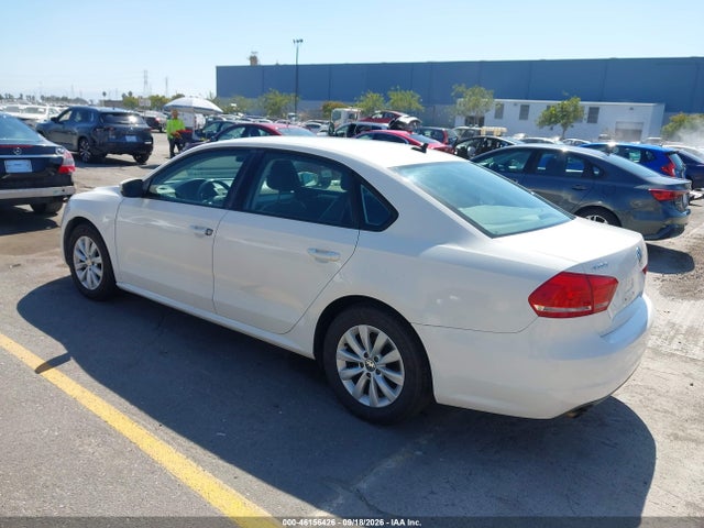 1VWAT7A38EC027138 Volkswagen Passat 1.8t Wolfsburg Edition