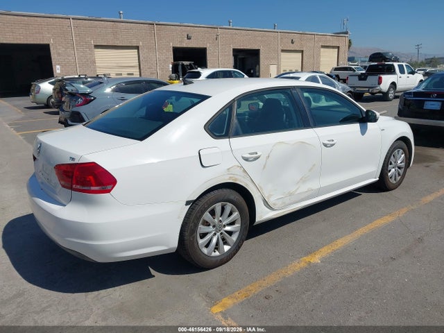 1VWAT7A38EC027138 Volkswagen Passat 1.8t Wolfsburg Edition