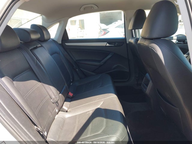 1VWAT7A38EC027138 Volkswagen Passat 1.8t Wolfsburg Edition