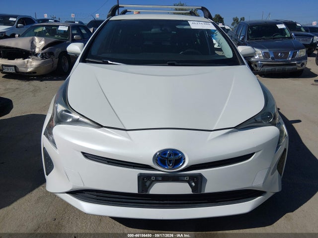 Toyota Prius Two 2016 JTDKBRFU4G3514394 Image 11