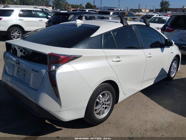 Toyota Prius Two 2016 JTDKBRFU4G3514394 Image 4