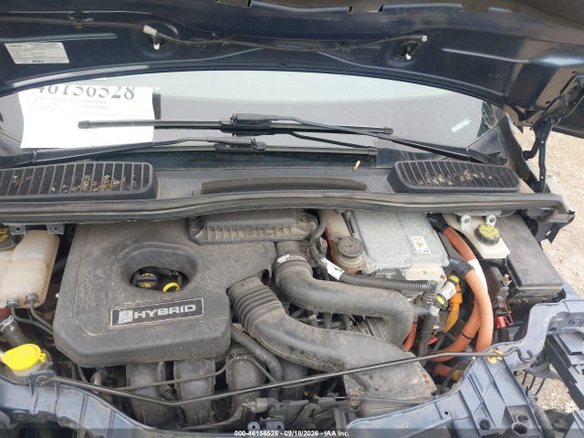46156528 :رقم المزاد ، 1FADP5DU7JL101291 vin ، 2018 Ford C-max Hybrid Titanium مزاد بيع