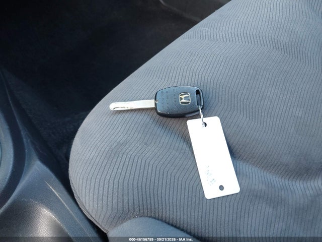 46156759 :رقم المزاد ، JHMGE8H38DC081586 vin ، 2013 Honda Fit مزاد بيع