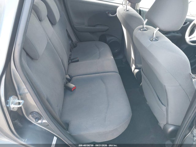 46156759 :رقم المزاد ، JHMGE8H38DC081586 vin ، 2013 Honda Fit مزاد بيع