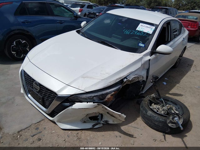 46156812 :رقم المزاد ، 1N4BL4DV6NN418365 vin ، 2022 Nissan Altima Sv Fwd مزاد بيع