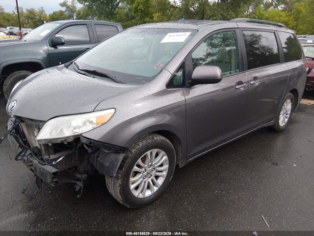 46156829 :رقم المزاد ، 5TDYK3DC5ES500503 vin ، 2014 Toyota Sienna Xle V6 8 Passenger مزاد بيع