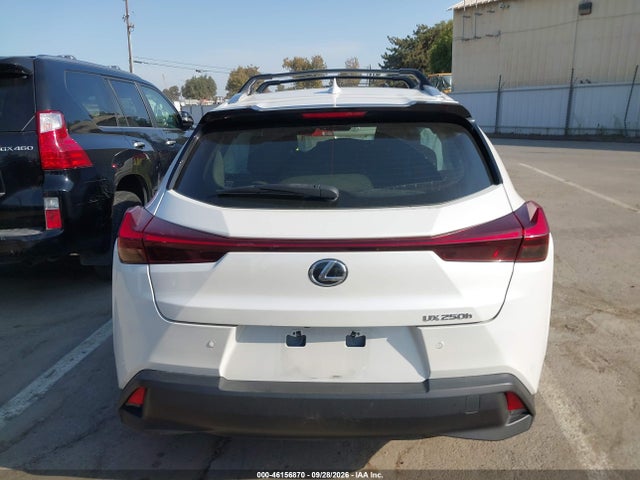 JTHX6JBH2R2180409 Lexus UX 250H