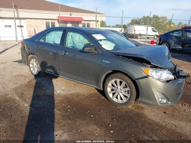 2014 Toyota Camry Hybrid Xle მანქანა იყიდება აუქციონზე, vin: 4T1BD1FK2EU127288, აუქციონის ნომერი: 46156889