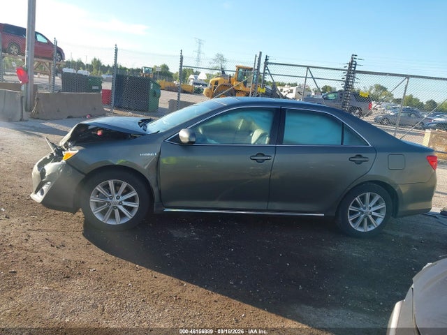2014 Toyota Camry Hybrid Xle მანქანა იყიდება აუქციონზე, vin: 4T1BD1FK2EU127288, აუქციონის ნომერი: 46156889