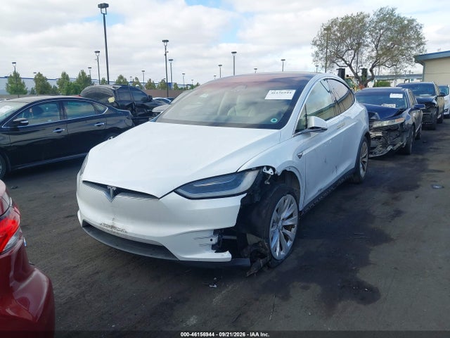 2018 Tesla Model X 100d/75d/p100d მანქანა იყიდება აუქციონზე, vin: 5YJXCAE24JF116326, აუქციონის ნომერი: 46156944