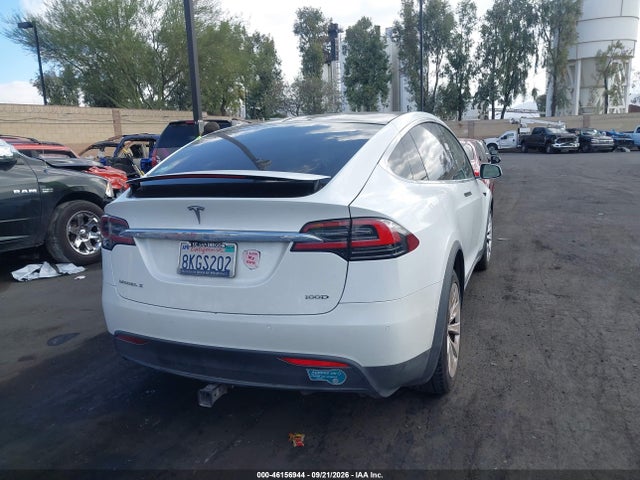 2018 Tesla Model X 100d/75d/p100d მანქანა იყიდება აუქციონზე, vin: 5YJXCAE24JF116326, აუქციონის ნომერი: 46156944