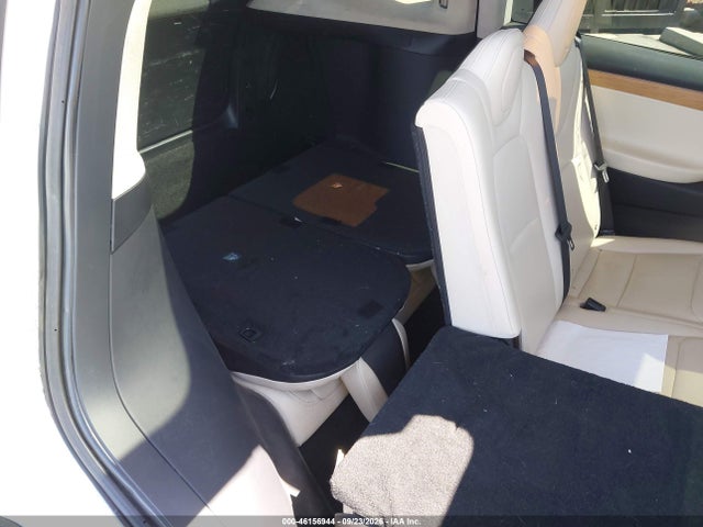 2018 Tesla Model X 100d/75d/p100d მანქანა იყიდება აუქციონზე, vin: 5YJXCAE24JF116326, აუქციონის ნომერი: 46156944