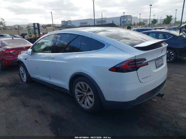 2018 Tesla Model X 100d/75d/p100d მანქანა იყიდება აუქციონზე, vin: 5YJXCAE24JF116326, აუქციონის ნომერი: 46156944