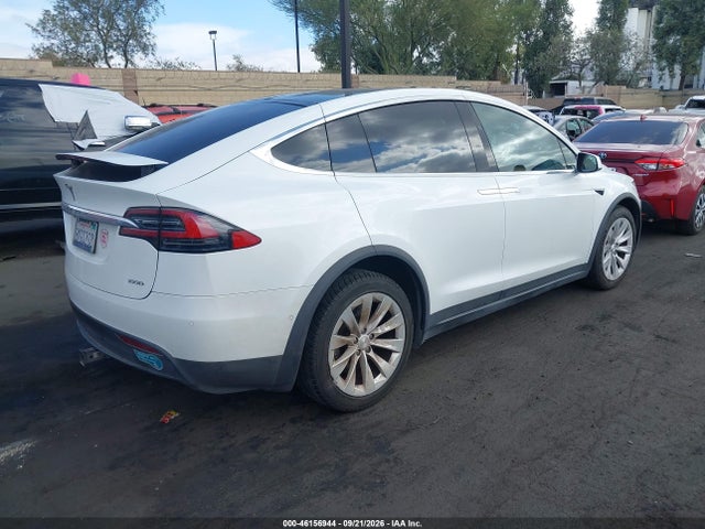 2018 Tesla Model X 100d/75d/p100d მანქანა იყიდება აუქციონზე, vin: 5YJXCAE24JF116326, აუქციონის ნომერი: 46156944
