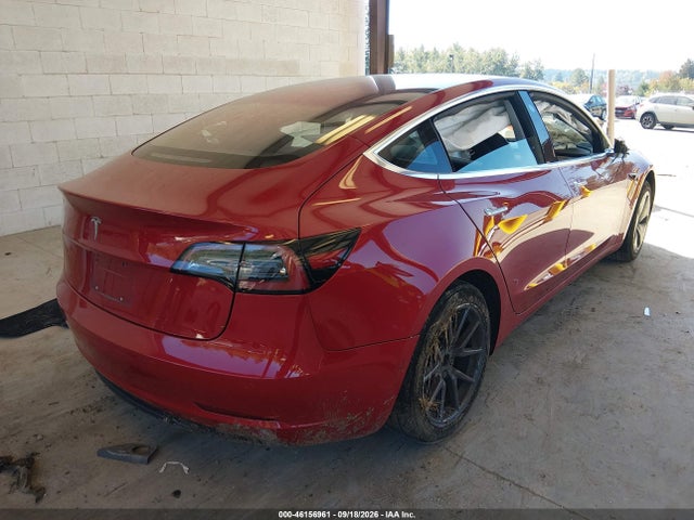 Tesla Model 3 Long Range/mid Range 2018 5YJ3E1EA1JF019228 Image 4
