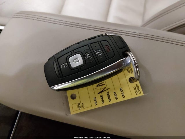 Продаж на аукціоні авто 2019 Lincoln Navigator Select, vin: 5LMJJ2JT8KEL19540, номер лоту: 46157032