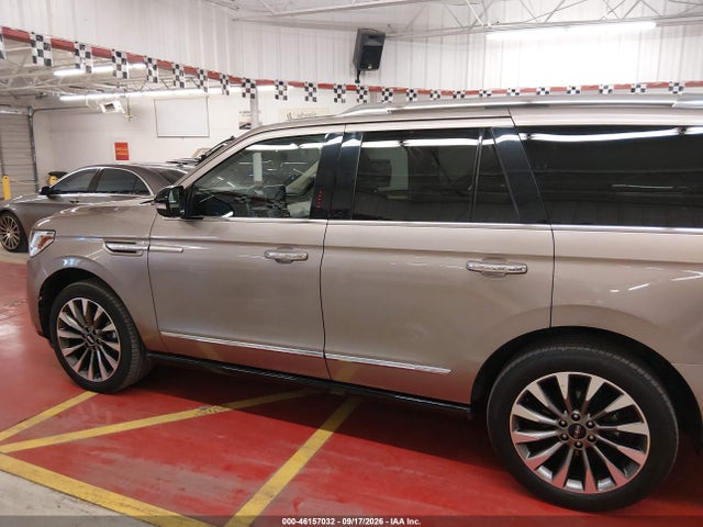 Продаж на аукціоні авто 2019 Lincoln Navigator Select, vin: 5LMJJ2JT8KEL19540, номер лоту: 46157032