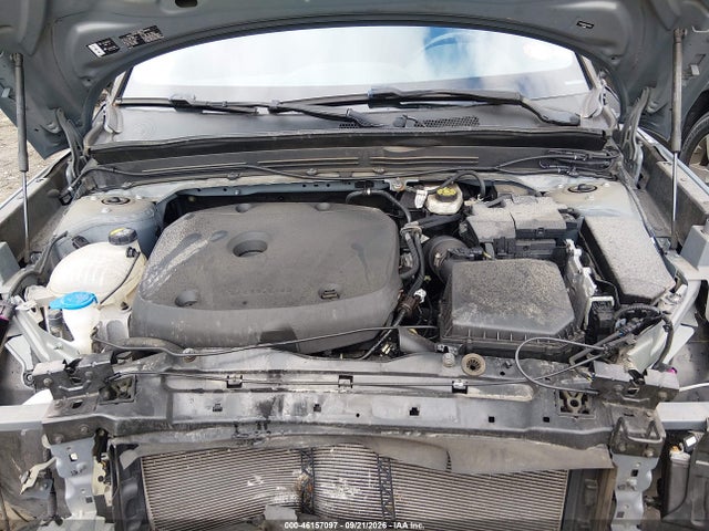 46157097 :رقم المزاد ، YV4162UM9L2246854 vin ، 2020 Volvo Xc40 T5 R-design مزاد بيع