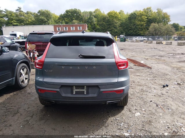 46157097 :رقم المزاد ، YV4162UM9L2246854 vin ، 2020 Volvo Xc40 T5 R-design مزاد بيع
