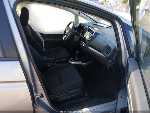 46157128 :رقم المزاد ، 3HGGK5H47LM705118 vin ، 2020 Honda Fit Lx مزاد بيع