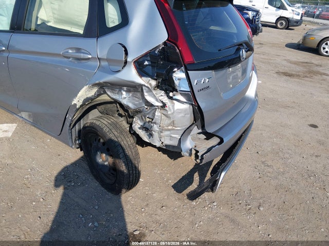 46157128 :رقم المزاد ، 3HGGK5H47LM705118 vin ، 2020 Honda Fit Lx مزاد بيع