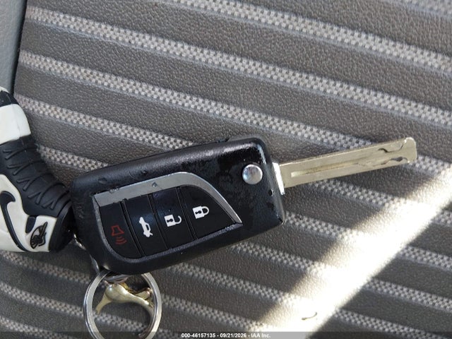 Продажа на аукционе авто 2021 Toyota Camry Se, vin: 4T1G11AK1MU588633, номер лота: 46157135