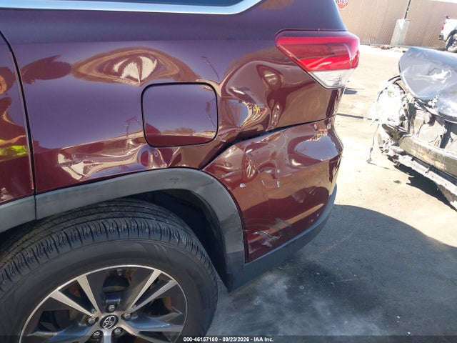 Toyota Highlander Le Plus 2019 5TDZZRFH8KS362866 Image 12