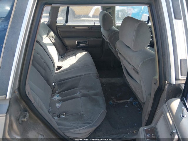 Продажа на аукционе авто 1988 Lincoln Town Car Signature, vin: 1LNBM82F4JY818228, номер лота: 46157197