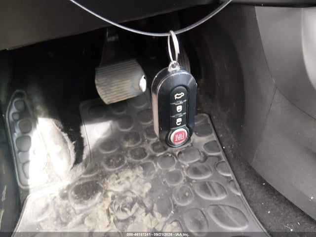 46157241 :رقم المزاد ، ZFBCFADH1EZ012214 vin ، 2014 Fiat 500l Trekking مزاد بيع