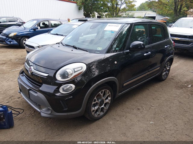 46157241 :رقم المزاد ، ZFBCFADH1EZ012214 vin ، 2014 Fiat 500l Trekking مزاد بيع