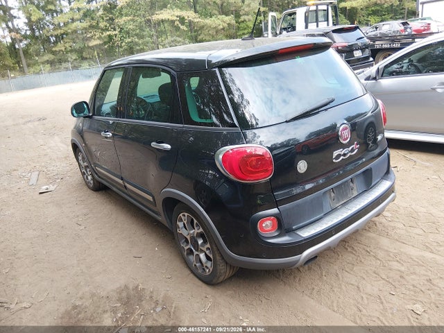 46157241 :رقم المزاد ، ZFBCFADH1EZ012214 vin ، 2014 Fiat 500l Trekking مزاد بيع