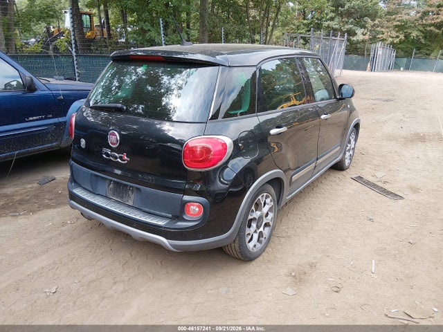 46157241 :رقم المزاد ، ZFBCFADH1EZ012214 vin ، 2014 Fiat 500l Trekking مزاد بيع