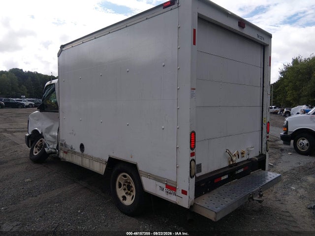 46157355 :رقم المزاد ، 1GDY72BA3B1903283 vin ، 2011 Gmc Savana Cutaway Work Van مزاد بيع