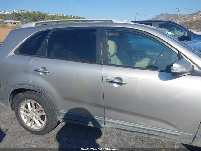 KIA SORENTO LX 2014 5XYKT3A68EG434513 Image 6
