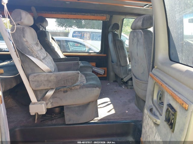 Продажа на аукционе авто 2000 Gmc Savana Rv, vin: 1GDFG15R5Y1148214, номер лота: 46157517