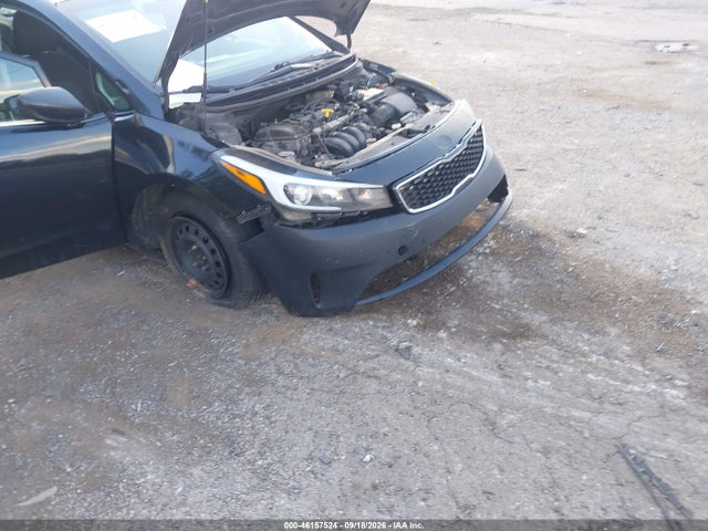 46157524 :رقم المزاد ، 3KPFK4A74HE127831 vin ، 2017 Kia Forte Lx مزاد بيع