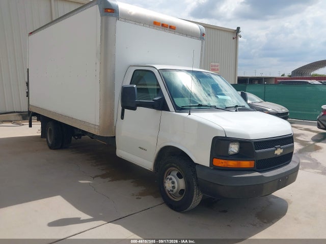 2015 Chevrolet Express Cutaway 4500 მანქანა იყიდება აუქციონზე, vin: 1GB6G6CGXF1117299, აუქციონის ნომერი: 46157585