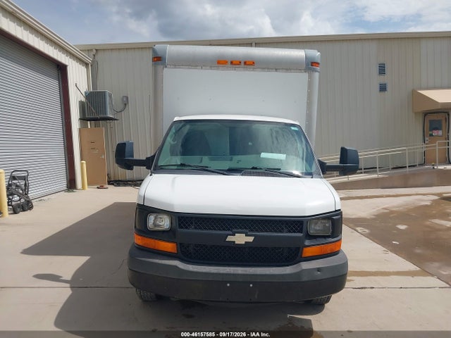 2015 Chevrolet Express Cutaway 4500 მანქანა იყიდება აუქციონზე, vin: 1GB6G6CGXF1117299, აუქციონის ნომერი: 46157585