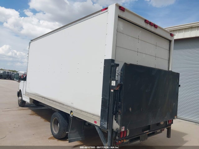 2015 Chevrolet Express Cutaway 4500 მანქანა იყიდება აუქციონზე, vin: 1GB6G6CGXF1117299, აუქციონის ნომერი: 46157585