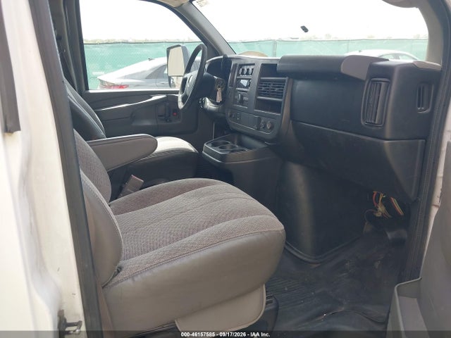 2015 Chevrolet Express Cutaway 4500 მანქანა იყიდება აუქციონზე, vin: 1GB6G6CGXF1117299, აუქციონის ნომერი: 46157585
