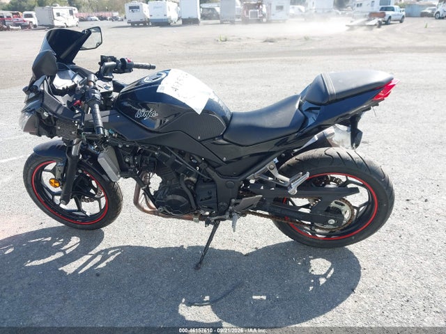 JKAEX8B12EA002060 Kawasaki Ex300 B