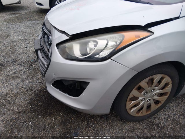 Продаж на аукціоні авто 2017 Hyundai Elantra Gt, vin: KMHD35LH3HU376814, номер лоту: 46157658