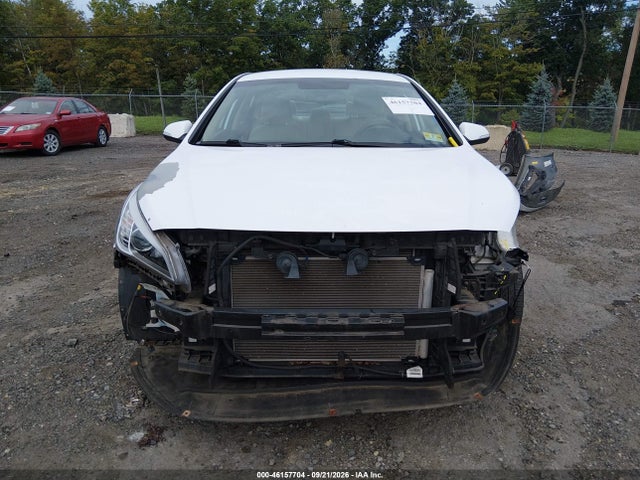 Продажа на аукционе авто 2017 Hyundai Sonata Sport, vin: 5NPE34AF1HH527485, номер лота: 46157704