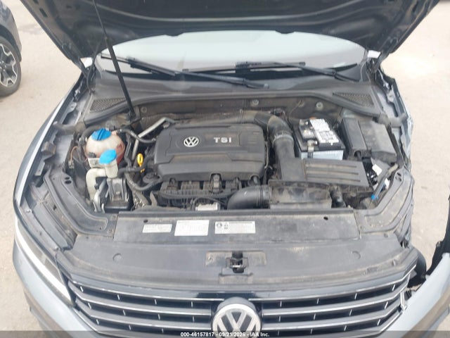 2016 Volkswagen Passat 1.8t Sel მანქანა იყიდება აუქციონზე, vin: 1VWCT7A37GC054682, აუქციონის ნომერი: 46157817