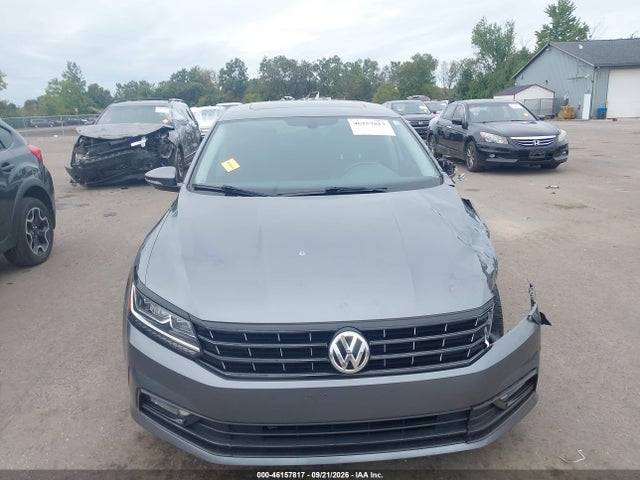 2016 Volkswagen Passat 1.8t Sel მანქანა იყიდება აუქციონზე, vin: 1VWCT7A37GC054682, აუქციონის ნომერი: 46157817