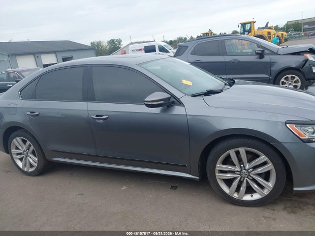2016 Volkswagen Passat 1.8t Sel მანქანა იყიდება აუქციონზე, vin: 1VWCT7A37GC054682, აუქციონის ნომერი: 46157817