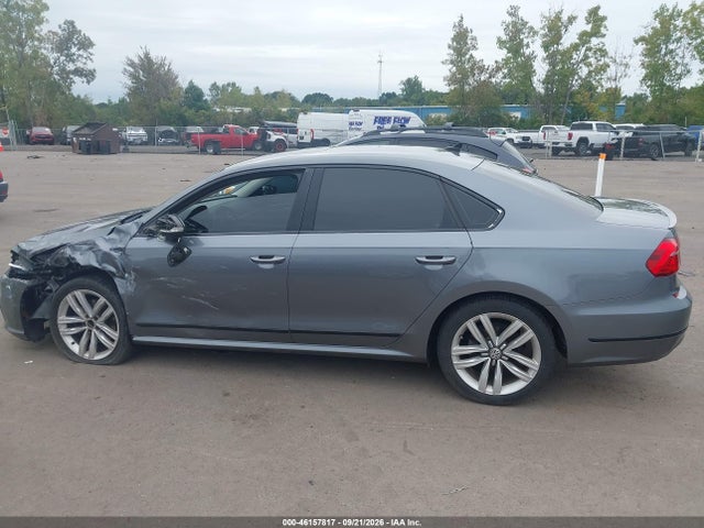 2016 Volkswagen Passat 1.8t Sel მანქანა იყიდება აუქციონზე, vin: 1VWCT7A37GC054682, აუქციონის ნომერი: 46157817