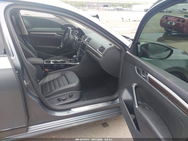 2016 Volkswagen Passat 1.8t Sel მანქანა იყიდება აუქციონზე, vin: 1VWCT7A37GC054682, აუქციონის ნომერი: 46157817