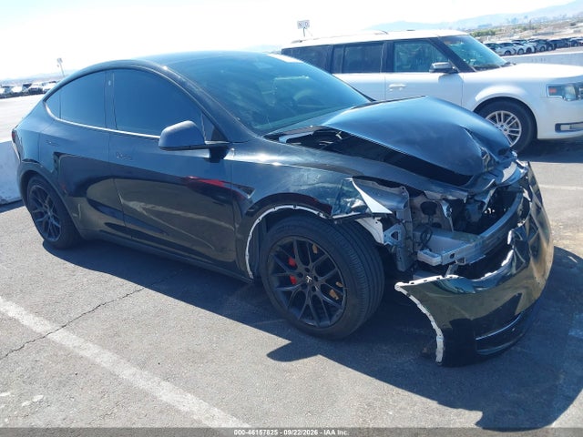 7SAYGDEF8NF326675 Tesla Model Y Performance Dual Motor All-wheel Drive